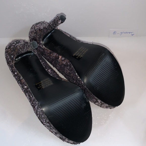 NWOT 9 Bakers Melina Pewter Sequin High Heel Pump - Picture 6 of 13
